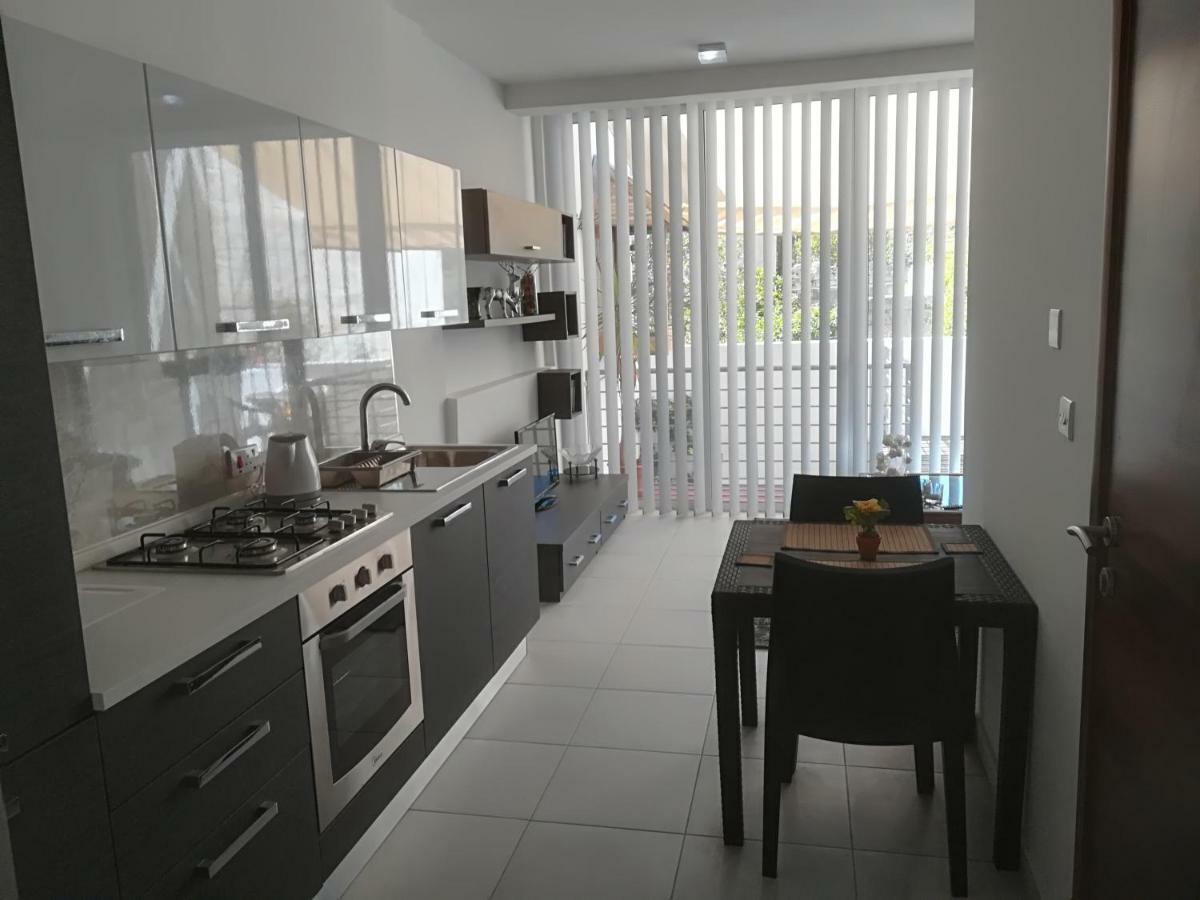 Luxury Apartment Close To Seafront Sliema Esterno foto
